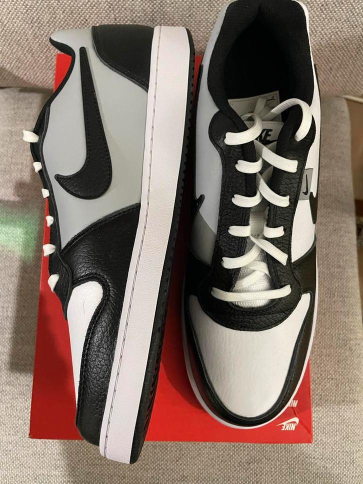Nieuwe Nike ebernon low Sneakers in doos maat 46, Kleding | Heren, Schoenen, Nieuw, Sneakers of Gympen, Zwart, Ophalen of Verzenden