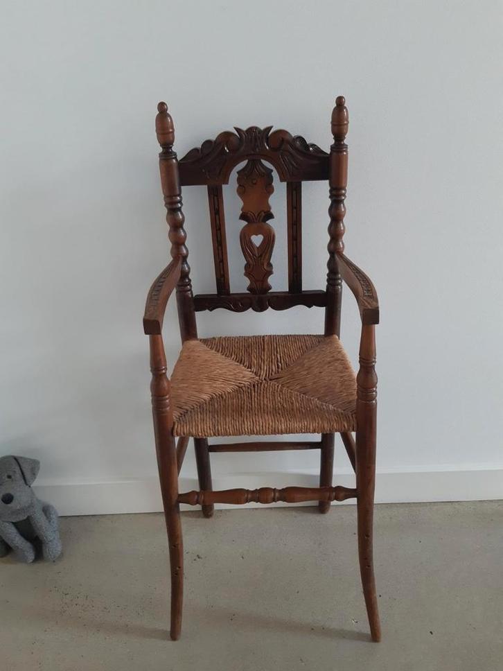 Oud Hollandse eikenhouten kinderstoel met rieten zitting, Kinderen en Baby's, Kinderstoelen, Ophalen