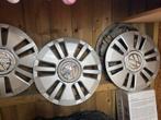 4x VW Up! wieldoppen 2015, Auto diversen, Wieldoppen, Ophalen of Verzenden, Gebruikt