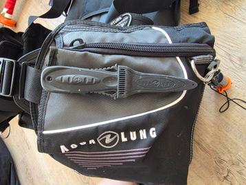 Trimvest aqualung axiom incl. 10,25kg Lood en Titanium mes beschikbaar voor biedingen