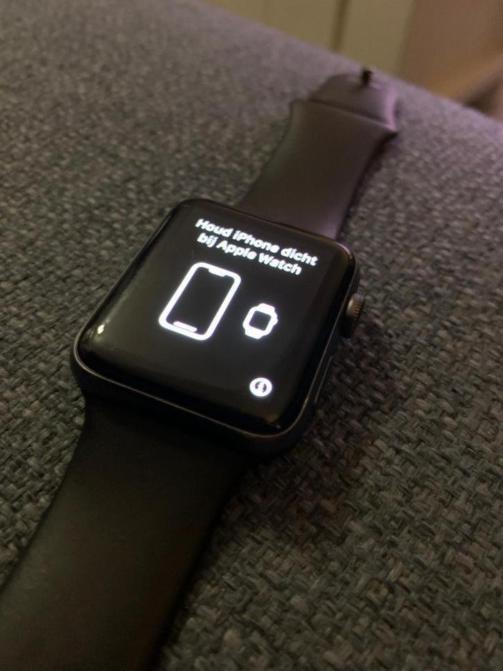 Apple Watch Series 3 - 42mm, Sieraden, Tassen en Uiterlijk, Smartwatches, Zo goed als nieuw, iOS, Zwart, Ophalen of Verzenden