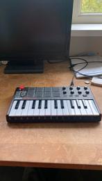 Akai mpk mini Pro, Muziek en Instrumenten, Midi-apparatuur, Ophalen, Zo goed als nieuw