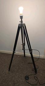 Design vloerlamp, statieflamp, staande lamp, lampen, meubels, Design, Ophalen of Verzenden, Zo goed als nieuw, Metaal