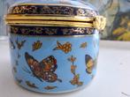 Vintage Porseleinen Pillendoosje met Vlinders, Ophalen of Verzenden