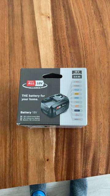Bosch 18volt 3.0 Ah accu  (PBA18V3.0AhW-C 1600A02P4P) beschikbaar voor biedingen