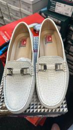 9) nieuwe wiite lere moccasins maat 38 en 41, Wit, Nieuw, Ophalen of Verzenden, Espadrilles of Moccasins