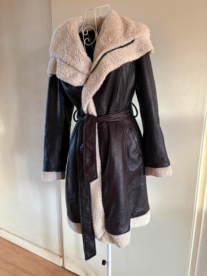 Zgsn zwarte faux fur “lammycoat” mt S, Kleding | Dames, Jassen | Winter, Zo goed als nieuw, Maat 38/40 (M), Zwart, Ophalen of Verzenden