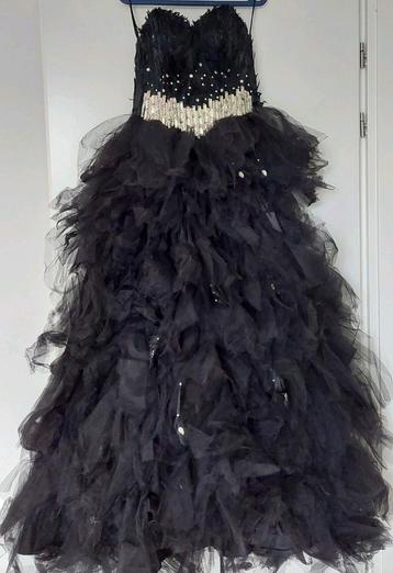 Lange Organza veren jurk | kleur zwart