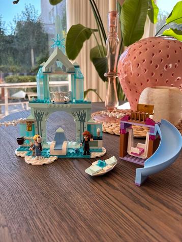 Lego frozen beschikbaar voor biedingen