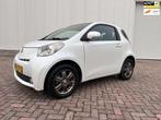 Toyota IQ 1.0 VVTi Aspiration airco stoelverwarming leder be, Auto's, Toyota, Gebruikt, 4 stoelen, Leder en Stof, Origineel Nederlands