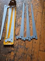 Set van 6 plankdragers 3 witte 35 cm en 3 zilveren 40 cm, Ophalen, Nieuw