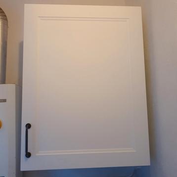 Keuken bovenkastjes 2x van Ikea. Metod met Axtad front. beschikbaar voor biedingen