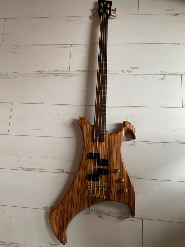 Warwick Buzzard Bolt-On 4-snarige Basgitaar, Muziek en Instrumenten, Snaarinstrumenten | Gitaren | Bas, Zo goed als nieuw, Elektrisch