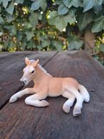 Schleich liggend veulen, Ophalen of Verzenden, Gebruikt, Paard, Overige typen