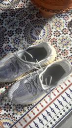 Yeezy Wit Reflecterende Veters Maat 43, Kleding | Heren, Schoenen, Wit, Ophalen of Verzenden, Adidas Yeezy, Sneakers of Gympen