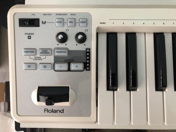 Roland A49 midi controller keyboard als nieuw in doos, Muziek en Instrumenten, Midi-apparatuur, Zo goed als nieuw, Ophalen