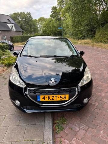 Peugeot 208 1.2 VTI 60KW/82PK 5-D 2013 Zwart beschikbaar voor biedingen
