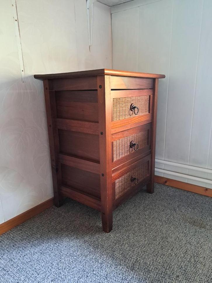 Mahonie houten kastje - wegens verhuizing, Huis en Inrichting, Kasten | Ladekasten, Ophalen