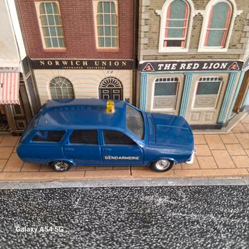 Solido Renault 12 TL Break Gendarmerie beschikbaar voor biedingen