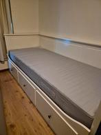 Hemnes Bedbank met 2 Matrassen - ZGAN, Huis en Inrichting, Ophalen, Eenpersoons, Wit, Scandinavisch