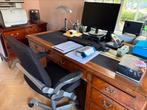 Klassiek engels antiek bureau ingelegd met zwart vilt, Antiek en Kunst, Ophalen