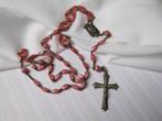 Rozenkrans antiek /roze glaskralen / zilverkleurig crucifix, Verzenden, Zo goed als nieuw, Sieraad
