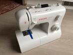 Singer Stikmachine/knoopsgatenmachine, Hobby en Vrije tijd, Naaimachines en Toebehoren, Ophalen, Zo goed als nieuw, Naaimachine