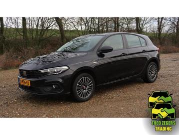 Fiat Tipo 100 pk Life, Navi, Driver Assist, Clima beschikbaar voor biedingen