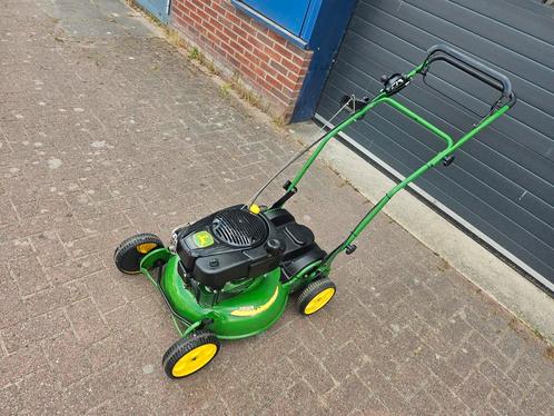 Grasmaaier  john deere js63v aandrijving, Tuin en Terras, Grasmaaiers, Zo goed als nieuw, 50 cm of meer, Cirkelmaaier, Ophalen