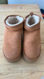 Uggs maat 38, Kleding | Dames, Schoenen, Ophalen of Verzenden, Gedragen, Overige kleuren