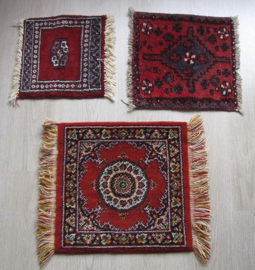 3 kleine vierkante oosterse/perzische tapijten en 1 loper, Huis en Inrichting, Stoffering | Tapijten en Kleden, Gebruikt, 50 tot 100 cm