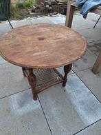 Oude tafel bijzettafel hout tuindecoratie brocante, Zo goed als nieuw, Ophalen