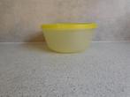 Tupperware Ruimtekom 1,5 Ltr. Geel, Huis en Inrichting, Keuken | Tupperware, Ophalen of Verzenden, Zo goed als nieuw, Geel, Bak of Kom