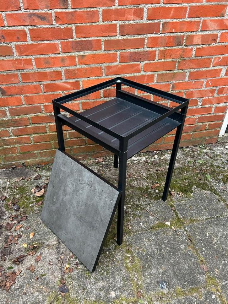 Bijzettafel van Ikea NYBODA, Huis en Inrichting, Tafels | Sidetables, Zo goed als nieuw, 25 tot 50 cm, 50 tot 100 cm, Vierkant