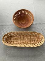 2 Rieten manden verschillende maten, Huis en Inrichting, Woonaccessoires | Schalen en Manden, Gebruikt, Mand, Ophalen of Verzenden
