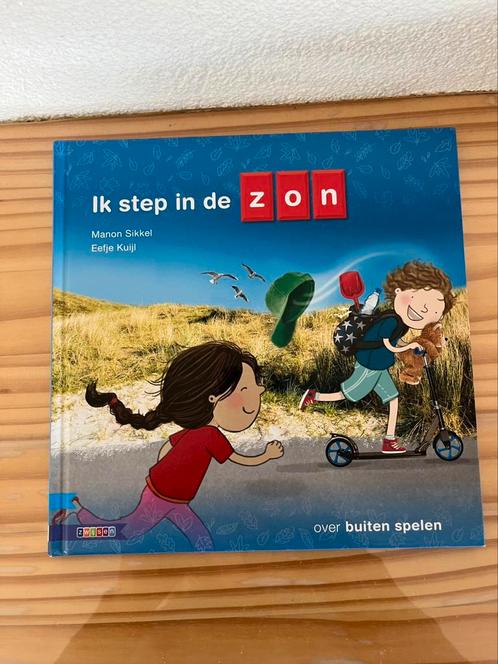 Manon Sikkel - Ik step in de zon, Boeken, Kinderboeken | Kleuters, Zo goed als nieuw, Ophalen of Verzenden