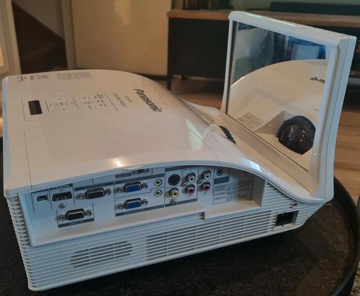 Panasonic PT-CW330E DLP Projector + Kabels, Audio, Tv en Foto, Beamers, Gebruikt, DLP, Overige resoluties, Ophalen of Verzenden