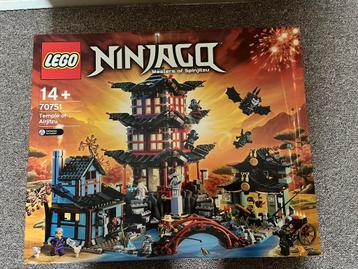 Nieuw in doos: lego 70751 Tempel van Airjitzu +gratis popjes beschikbaar voor biedingen