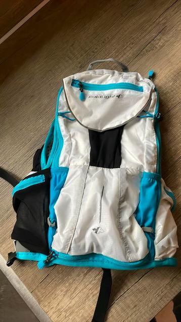 Raid light trail rugzakje 8 liter beschikbaar voor biedingen