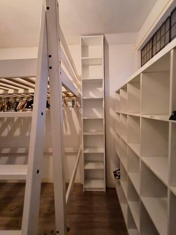 Ikea Billy boekenkast beschikbaar voor biedingen