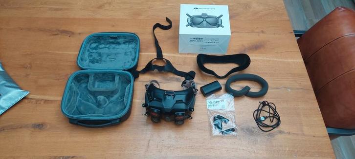DJI Goggles V2 + TrueRC Antennes - Perfecte Staat!, Audio, Tv en Foto, Drones, Zo goed als nieuw, Drone met camera, Ophalen of Verzenden