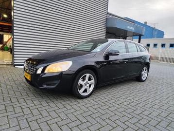 Volvo V60 1.6 T4 Momentum|automaat| beschikbaar voor biedingen
