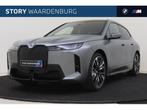 BMW iX xDrive60 M Sport / Panoramadak Sky Lounge / Trekhaak, Auto's, BMW, Automaat, IX, Leder, 2480 kg