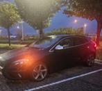 Volvo V40  R-Design   1.6 T3 150PK 2013 Zwart, Auto's, Volvo, Voorwielaandrijving, 4 cilinders, Zwart, Origineel Nederlands