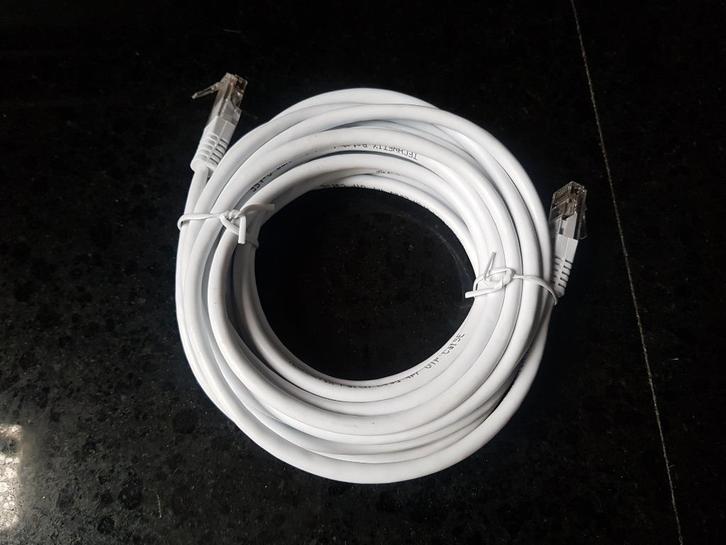 Cat5e netwerk/patchkabel 5m wit (2x), Computers en Software, Pc- en Netwerkkabels, Nieuw, Ophalen of Verzenden