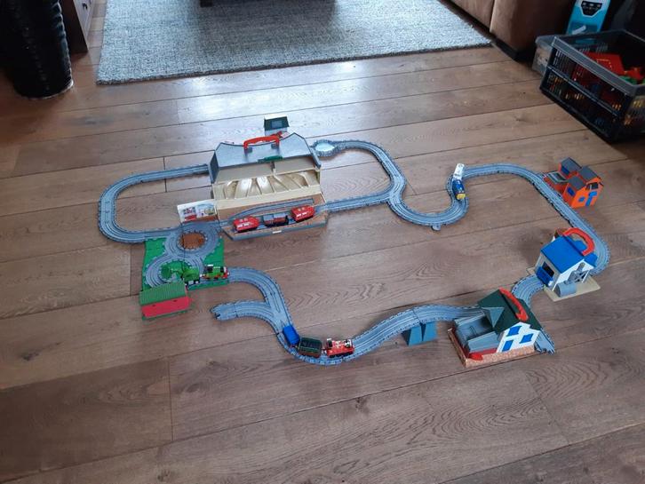 Thomas de trein baantje met wagons enz speelgoed treintje, Kinderen en Baby's, Speelgoed | Thomas de Trein, Gebruikt, Ophalen