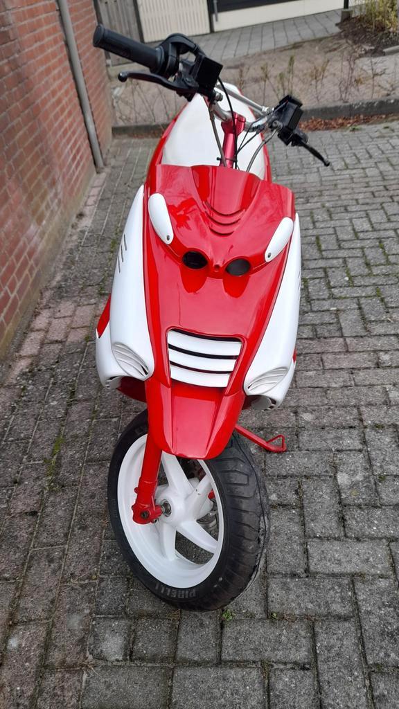 Scooter, Fietsen en Brommers, Scooters | Overige merken, Gebruikt, Maximaal 45 km/u, Tweetakt, Ophalen