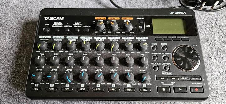 Tascam DP-008EX Recorder met accessoires, Muziek en Instrumenten, Mengpanelen, Ophalen of Verzenden