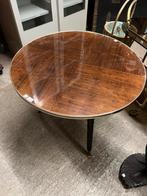 Vintage bijzettafel, Ophalen