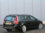 Volvo V70 2.0 T4 Polar Cruise Control / Bluetooth / Leer, Auto's, Automaat, 1969 cc, Zwart, 1600 kg